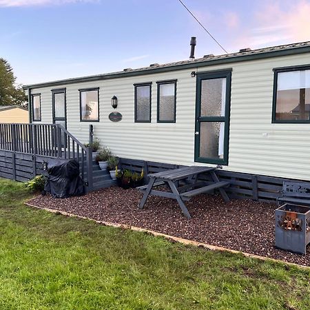 Jungle House No.26 At Three Lochs Holiday Park ニュートン・スチュワート エクステリア 写真